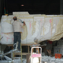 SKULL BOAT – Sculpture out of styro foam on metal frame. Sculptors : Michel Bernard, Tino Petronzio, France Lavoie, Linda Bicari, Lucie Fournier