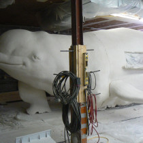 LE SENS DE L'HUMOUR  2010 - Beluga sculpture 34 ft long